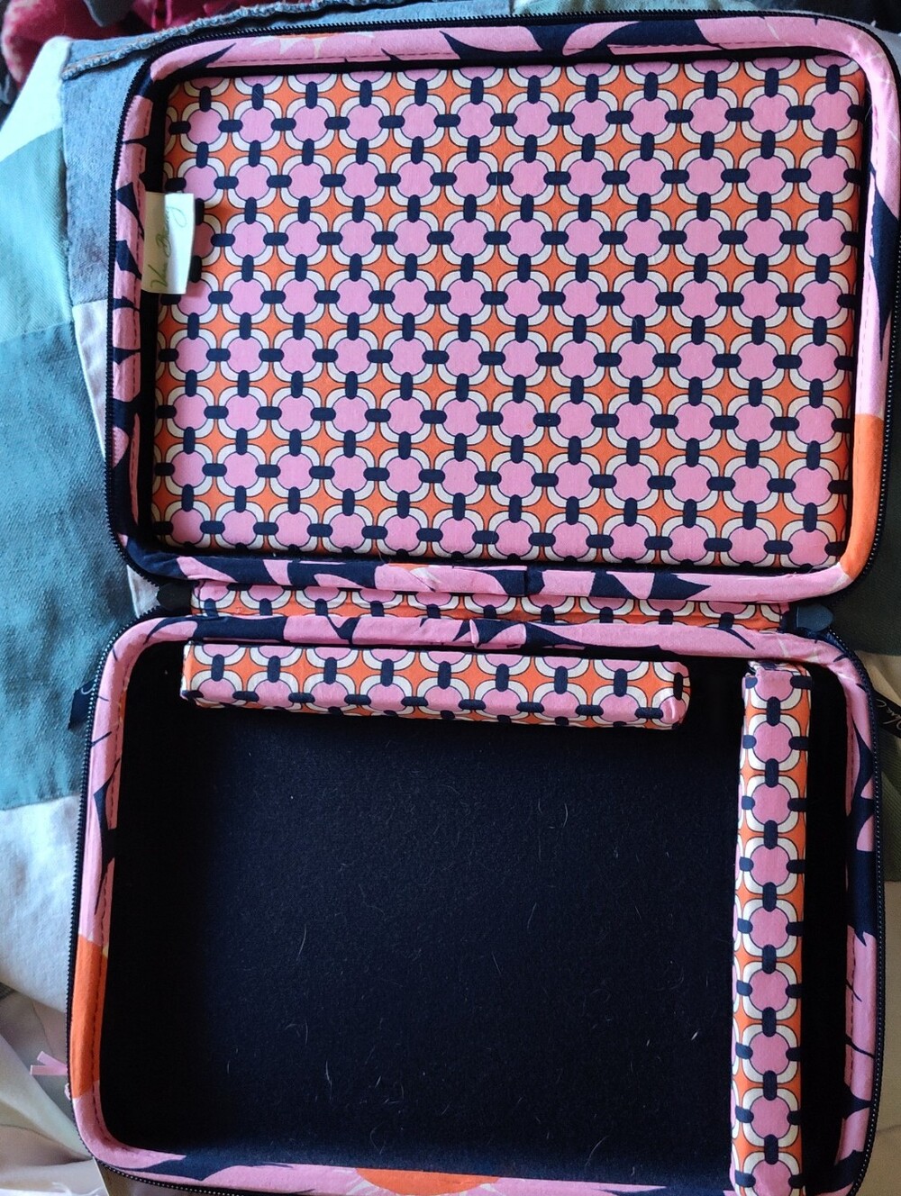 Vera Bradley Mini Laptop Tablet Case - Picture 2 of 8
